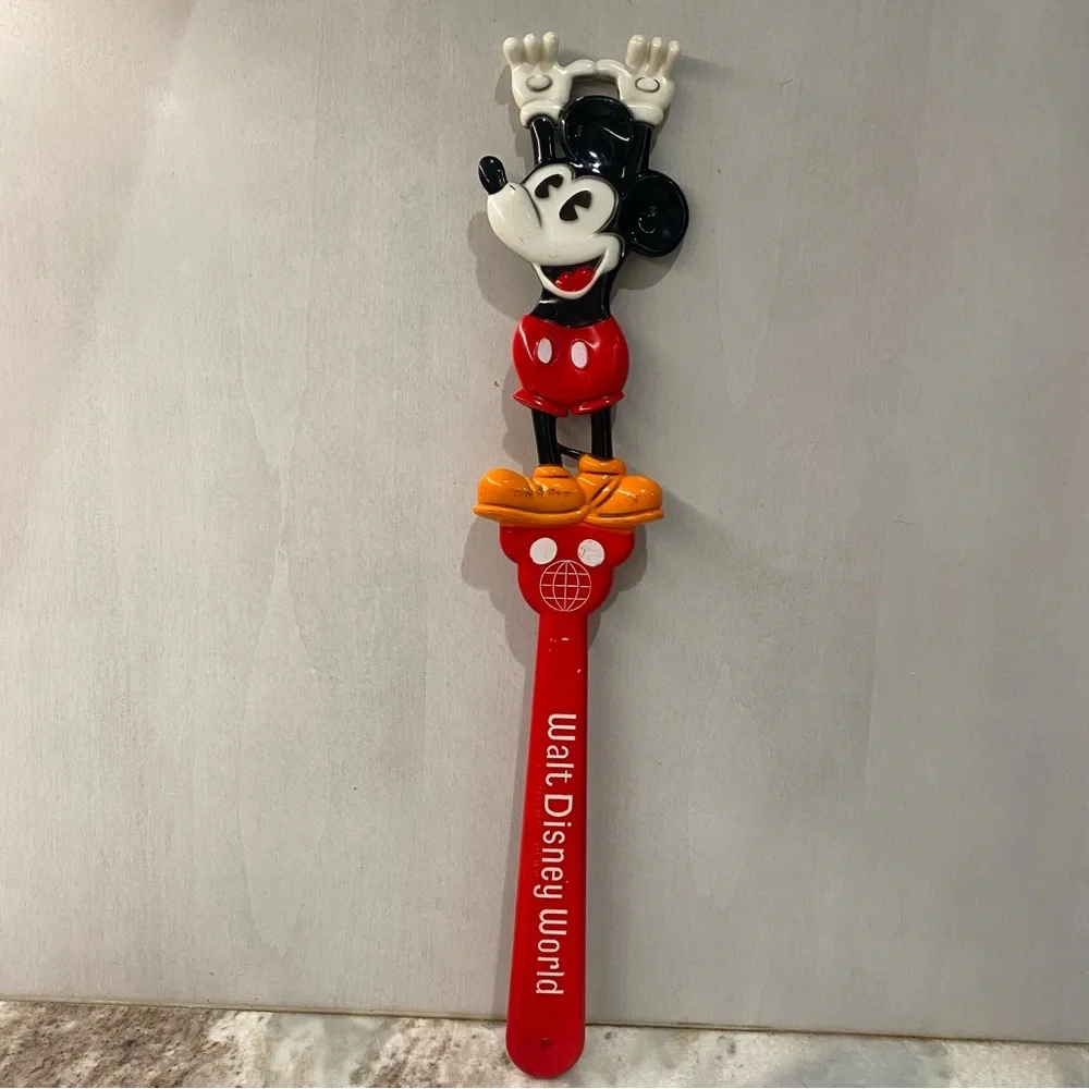 Disney Mickey Mouse Walt Disney World Back Scratcher Park Souvenir